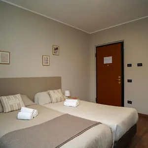 Expo Apartahotel